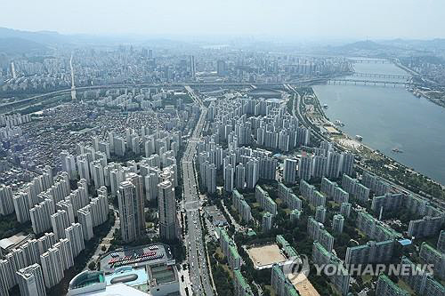 서울 한강변 아파트 전경(사진=연합뉴스)